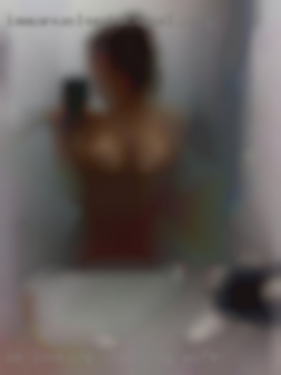 I'm looking for casual cheating wife fun with women.