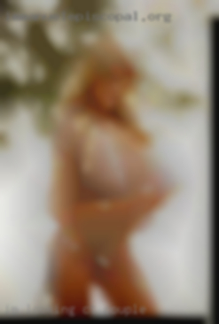 I'm CT couple looking for something different !!!